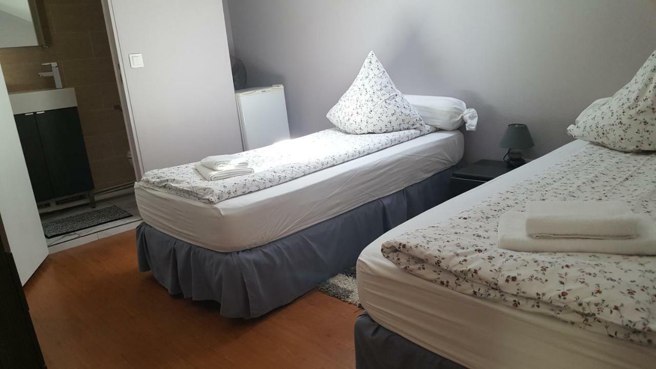 Le Relais Bleu Hotell Le Blanc-Mesnil Eksteriør bilde