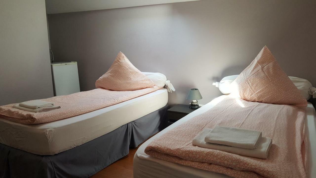 Le Relais Bleu Hotell Le Blanc-Mesnil Eksteriør bilde